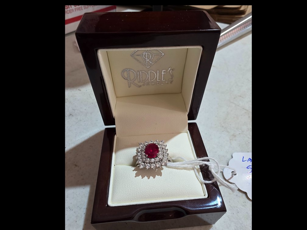 Ladies Red Stone Ring