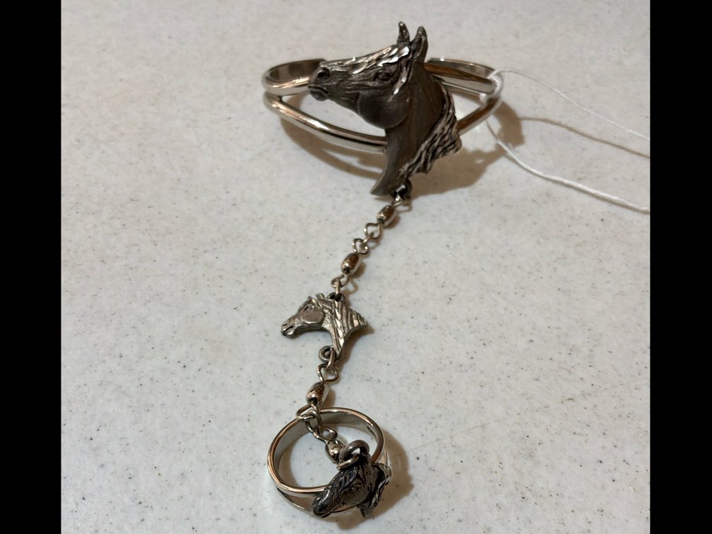 Silver Plated Horse Bracelet With Ring 7.5”