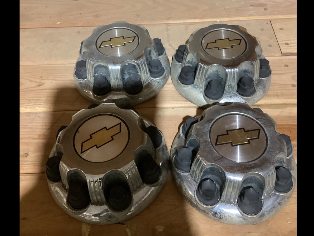 Chevy 8 Lug Wheel Center Hub Cap