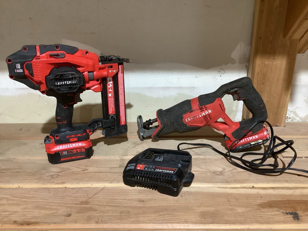 Craftsman Cordless Staple Gun & Reciprocator Saw