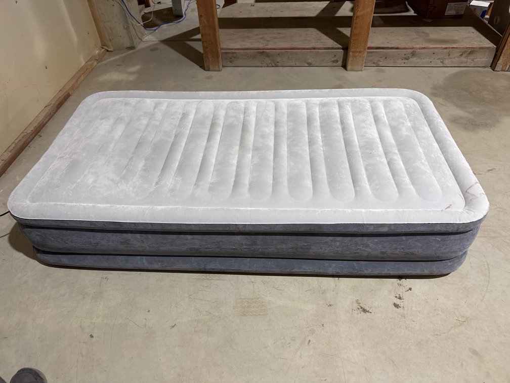 Intex Fast Fill Twin Air Mattress