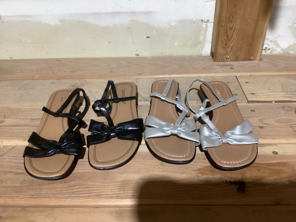 Woman's Sandals