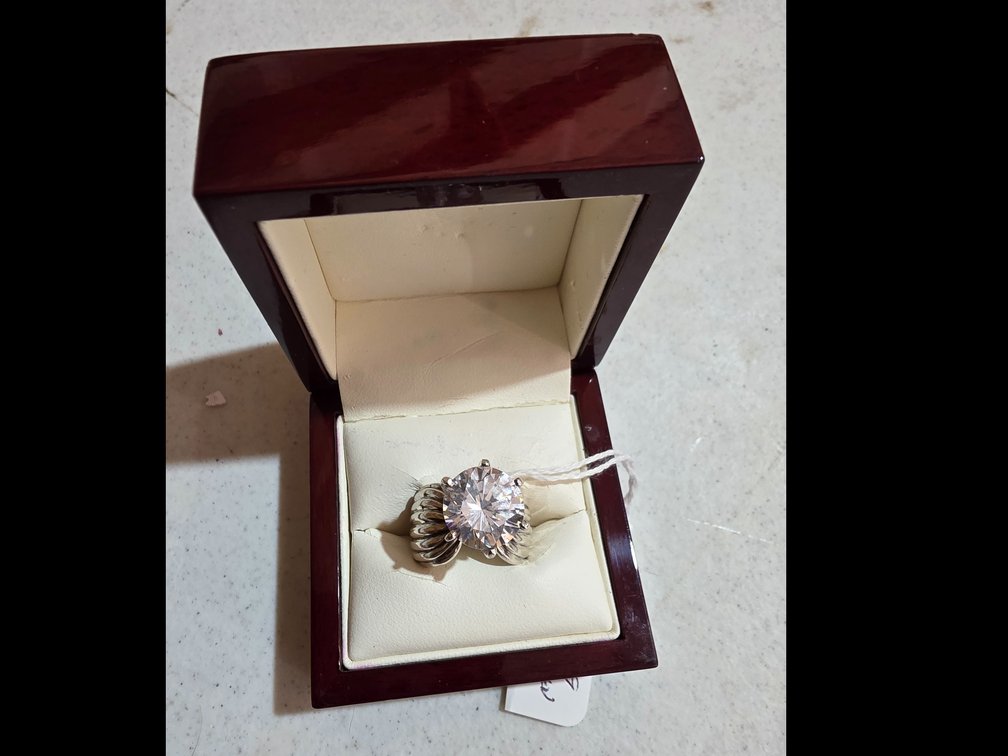 Sterling Silver Cubic Zirconia Solitaire Ring