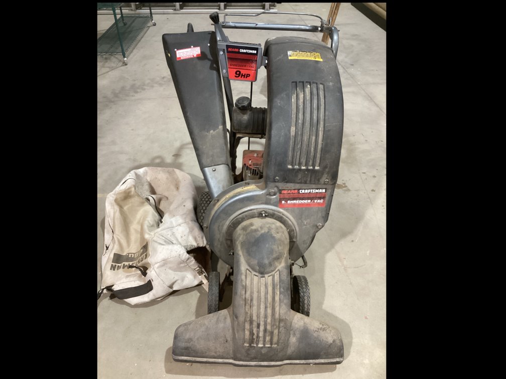 Craftsman  9HP Self Propelled Leaf Shredder/Vac