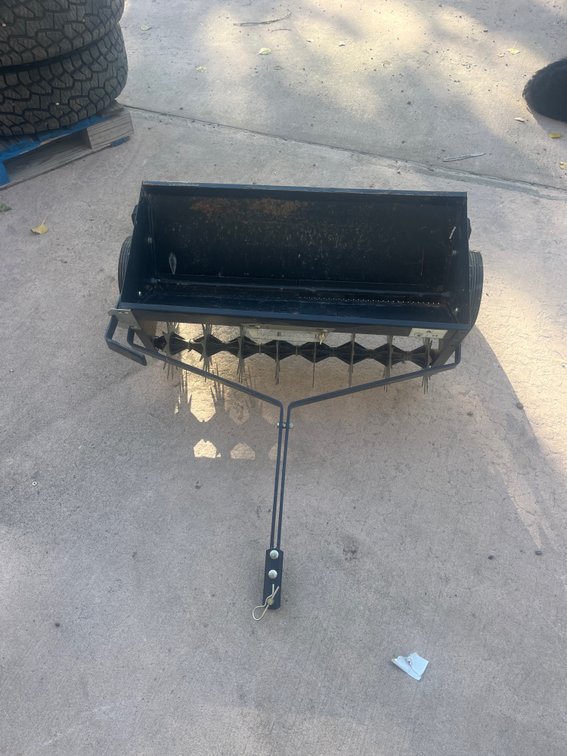 30” aerator & seeder