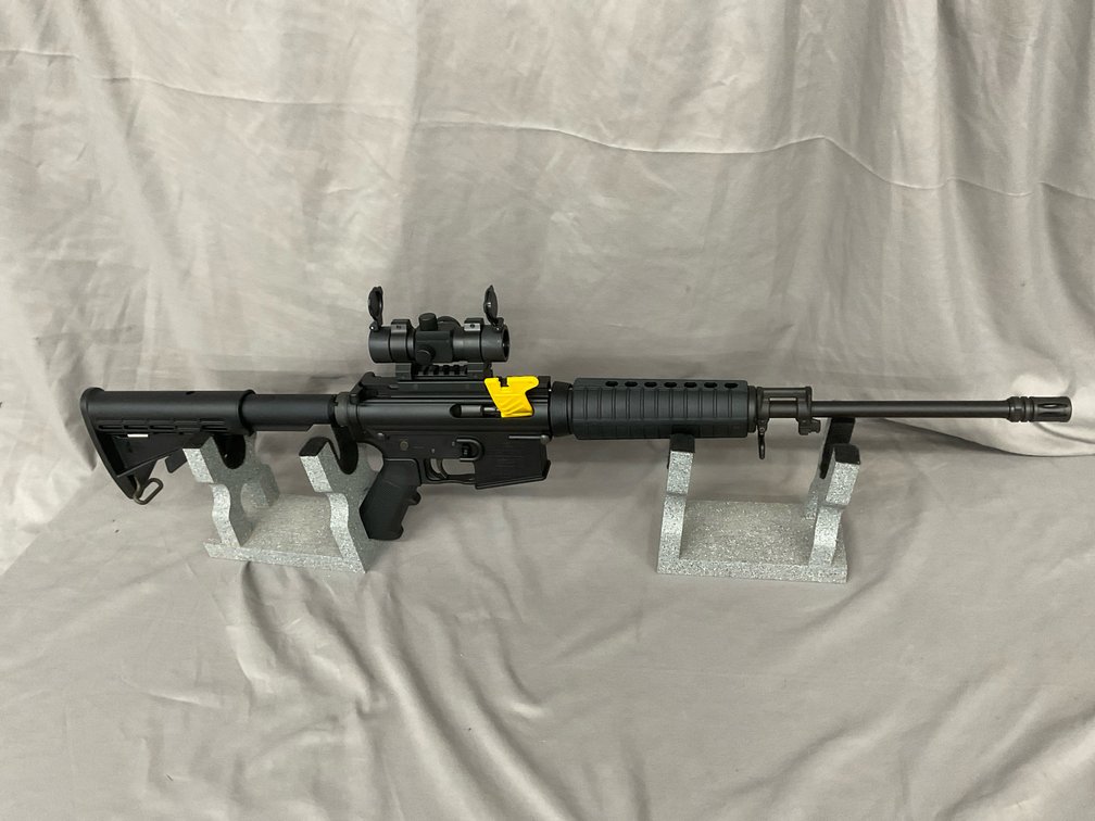 Bushmaster Carbon-15 223 Semi Auto Rifle