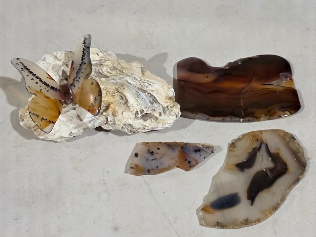 Agates