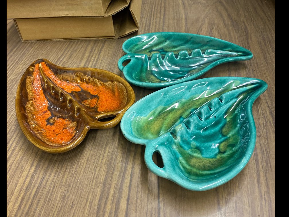 Maddux Ceramic Leaf Ash Trays Lot of 3