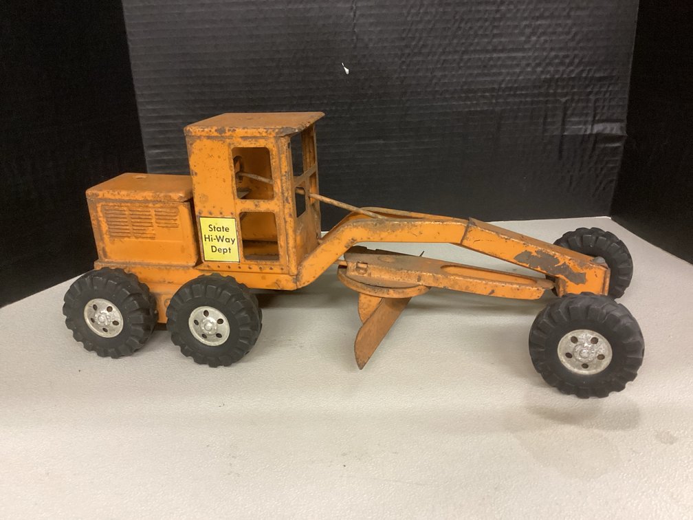 Tonka No. 975 State Hi-Way Dept. Road Grader
