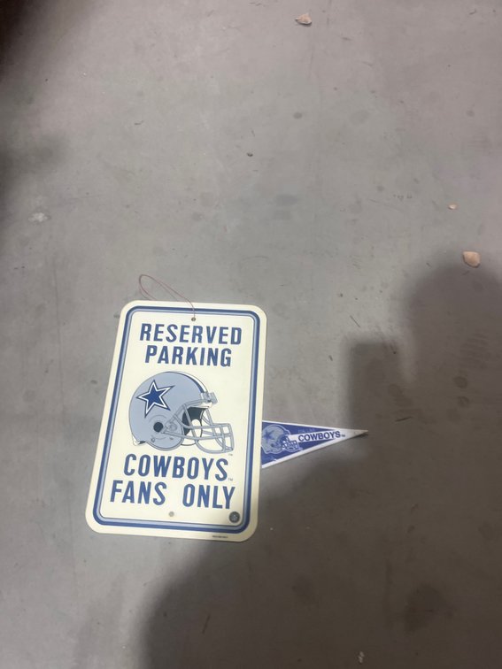 Dallas Cowboy Fan Plastic Sign & Pennant