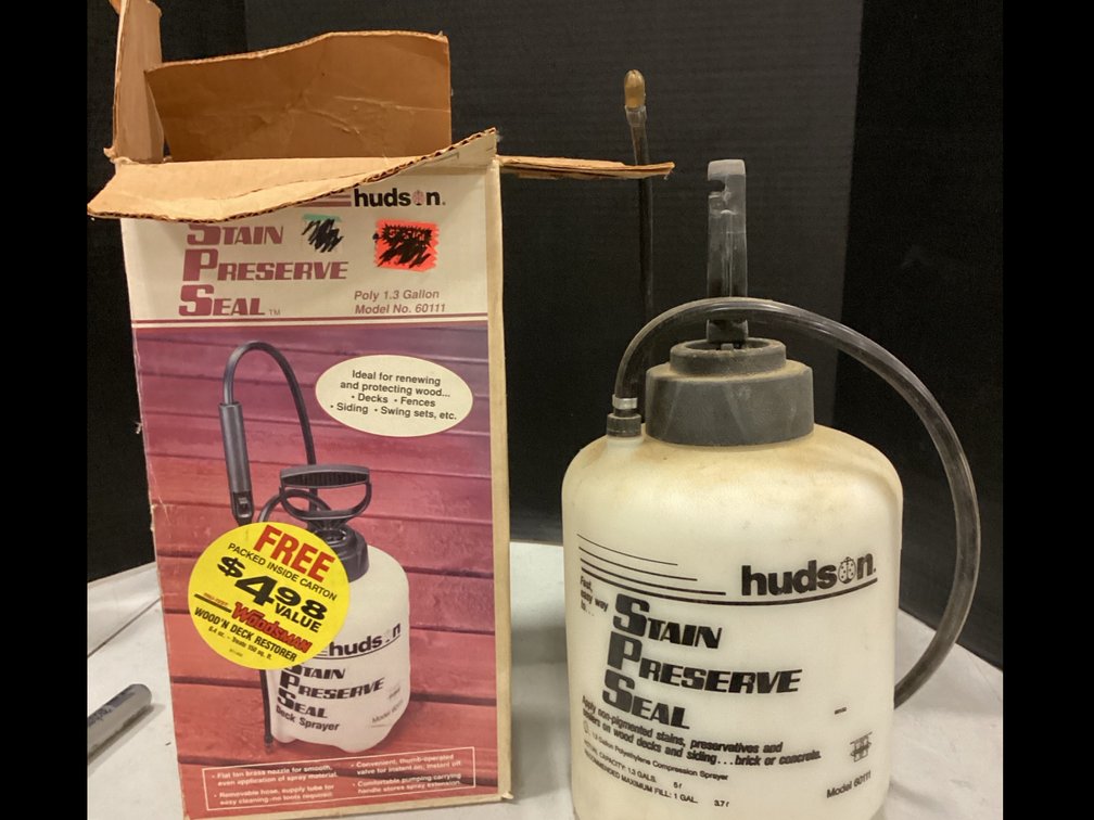Hudson  - Model 60111 -  1.3 Gallon Poly Sprayer
