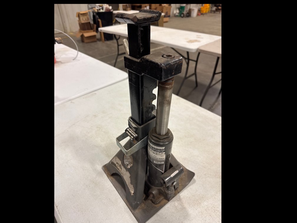 Powerbuilt Uni-Jack 6000lbs.