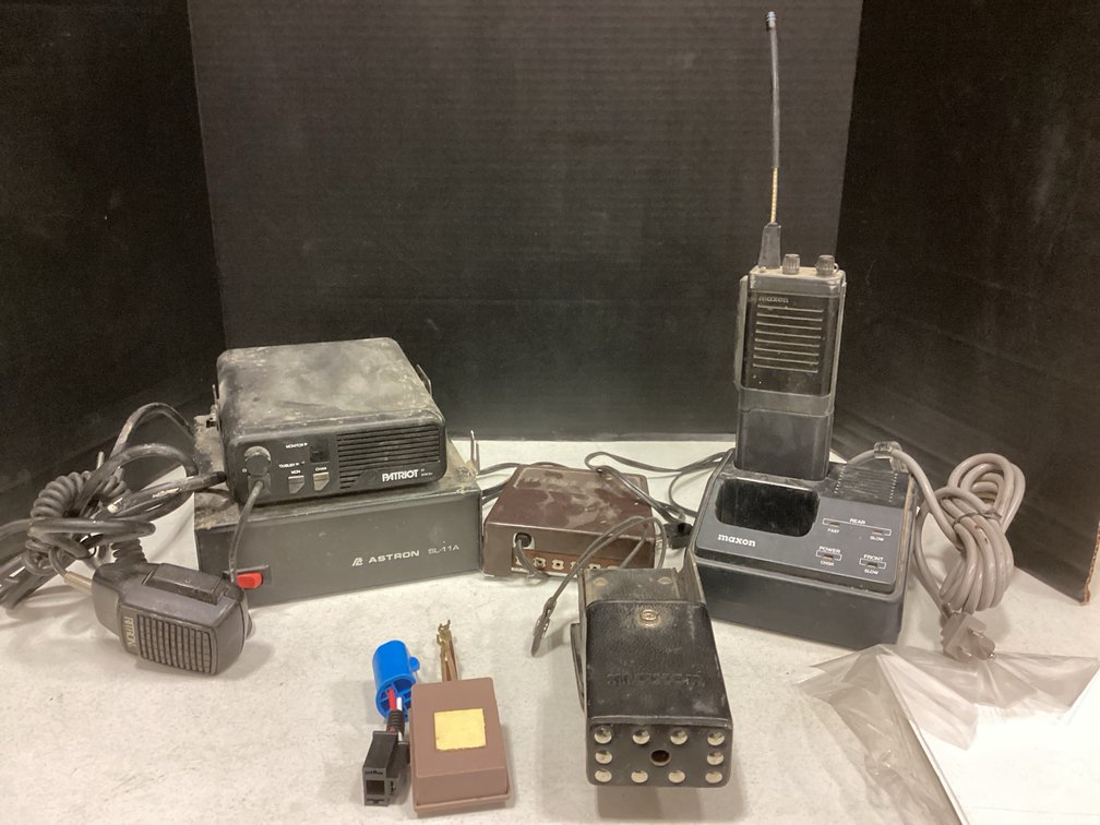 Ritron Patriot Mobile 2 Way Radio, & Maxon 27-LP Band Radio