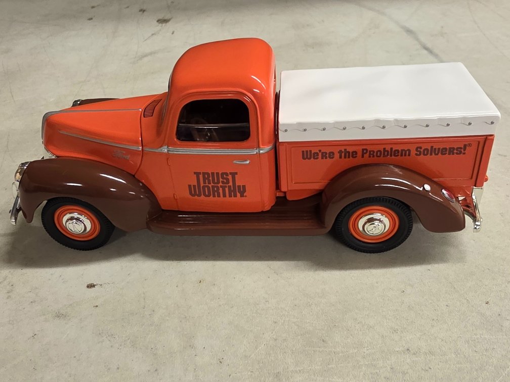 1940 Ford PickUp Bank