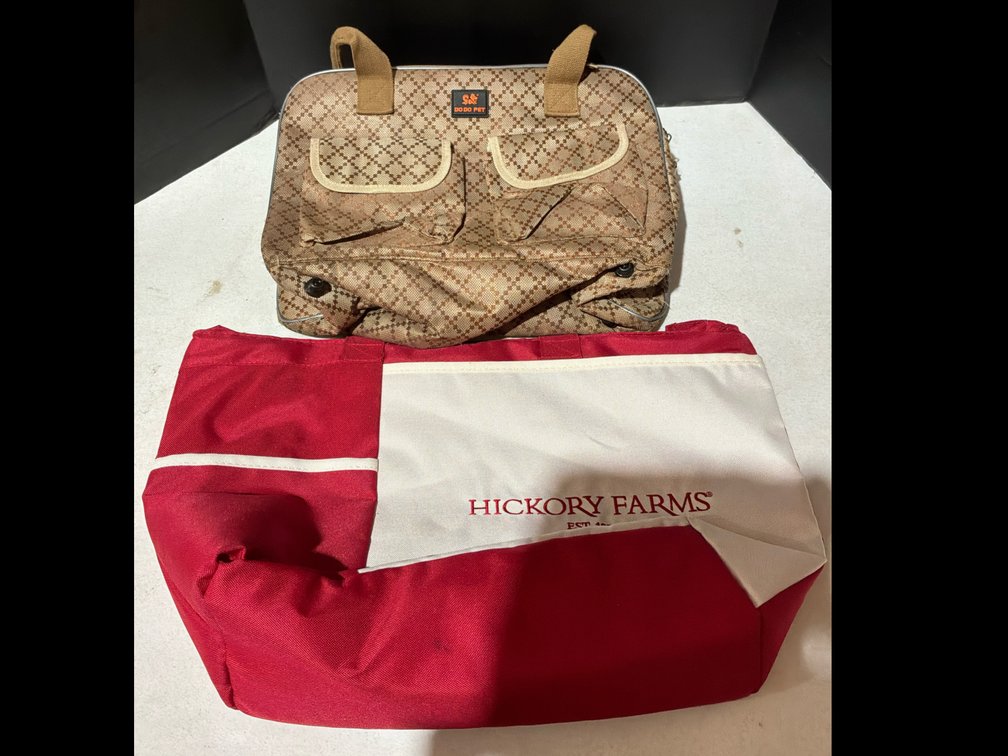 Do Do Pet Carrier & Hickory Farms Cooler Bag