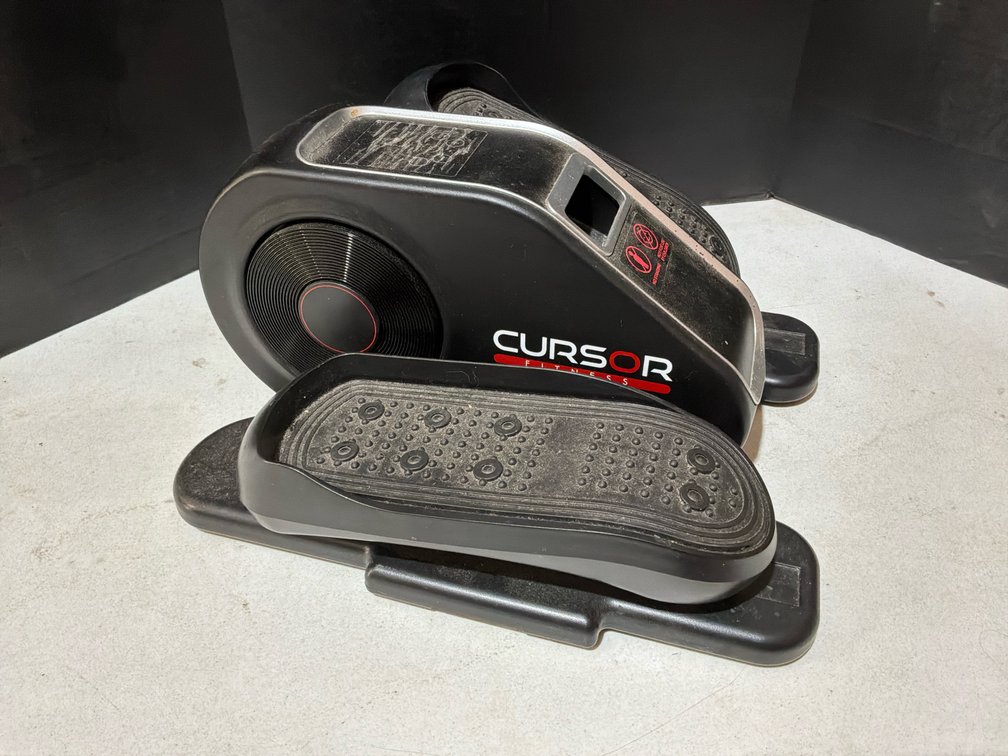 Cursor Fitness Desk Elliptical Machine