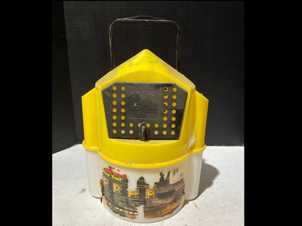 Flow Troll Live Bait Bucket