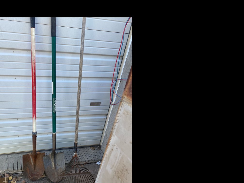 Shovels & Lawn Broom