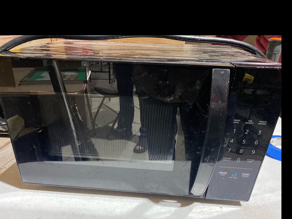 700 Watt Microwave