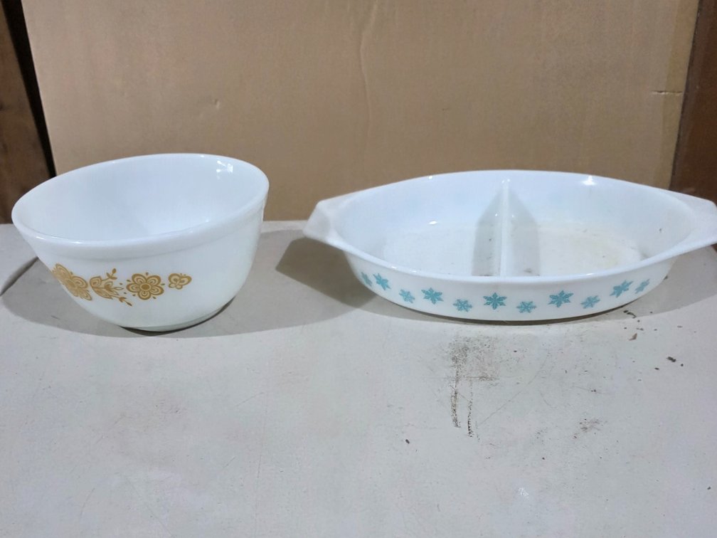 Pyrex Dishes