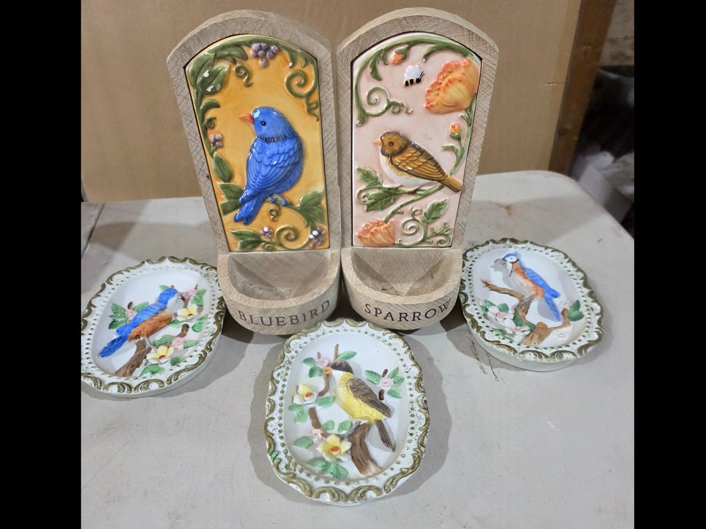 Birdfeeders and Bird Plaques