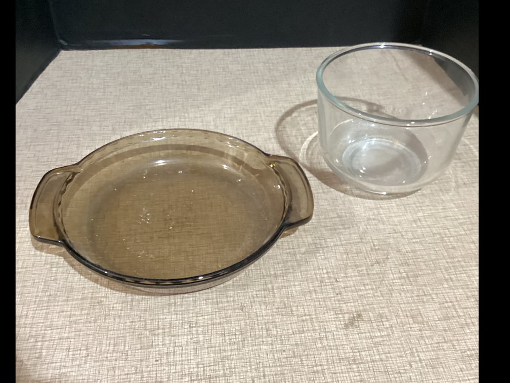 9” Pie Plate & Glass Mixing Bowl