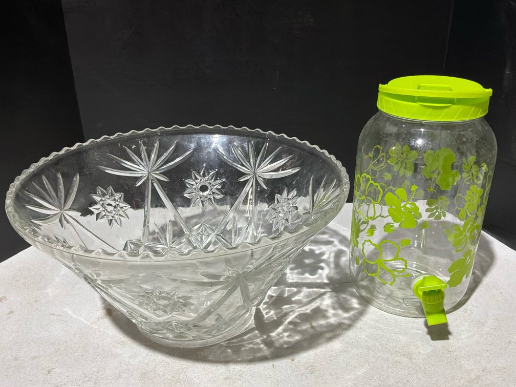 Punch Bowl & Ice Tea Container