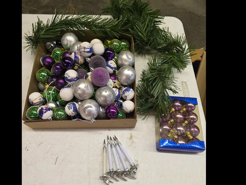 Christmas Bulbs and Clips