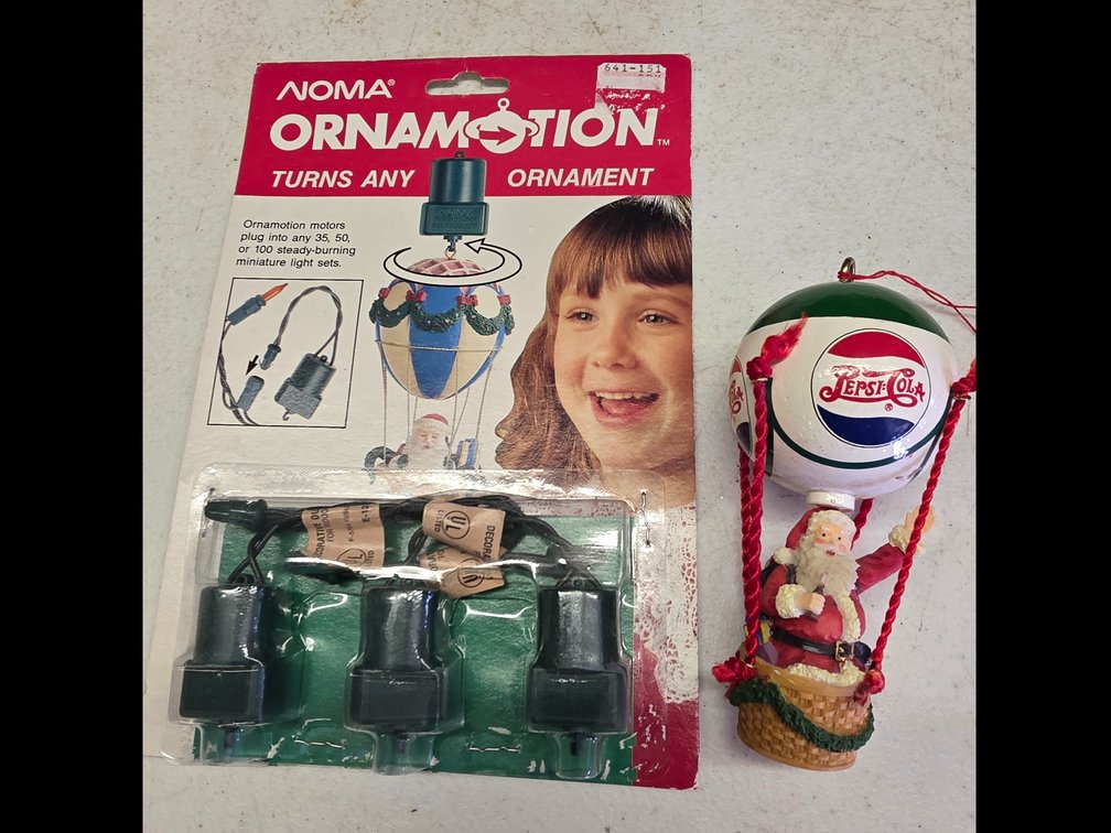 Pepsi Santa in Hot Air Balloon Ornament and Ornamation Motor