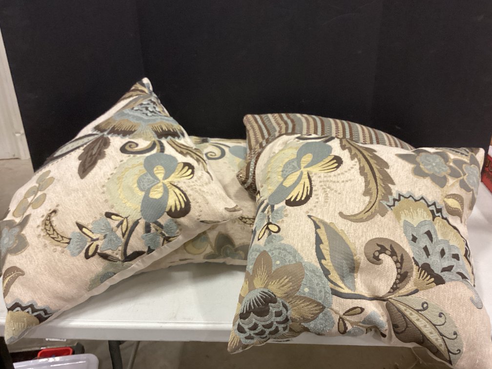 Throw Pillows