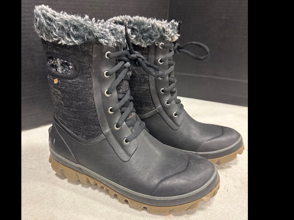 Boggs Snow Boots