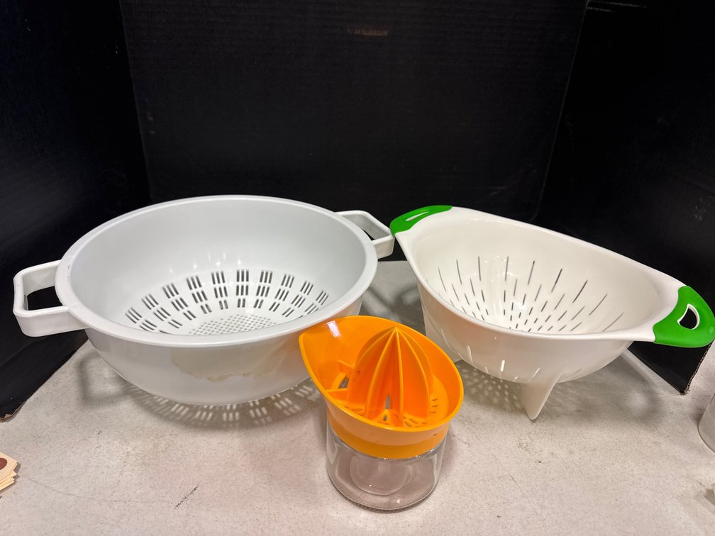 Strainers and Juicer