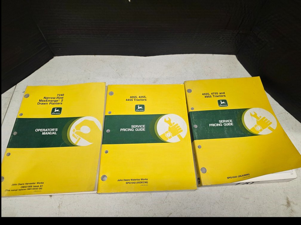 John Deere Operators Manuel, Service Pricing Guides