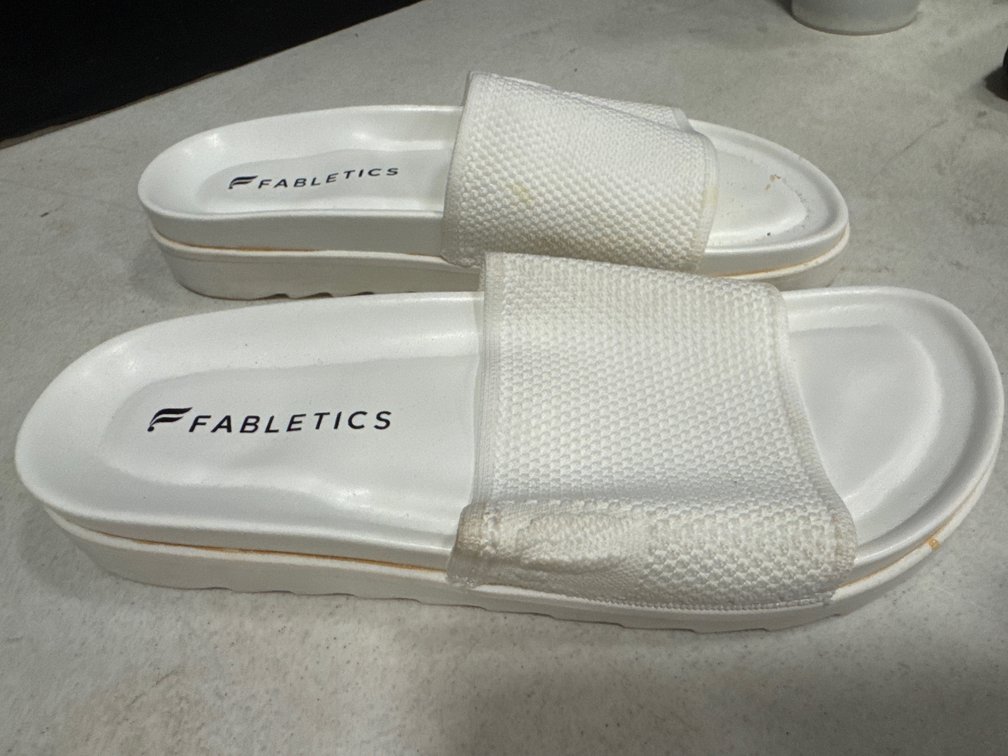 Fabletics Slides