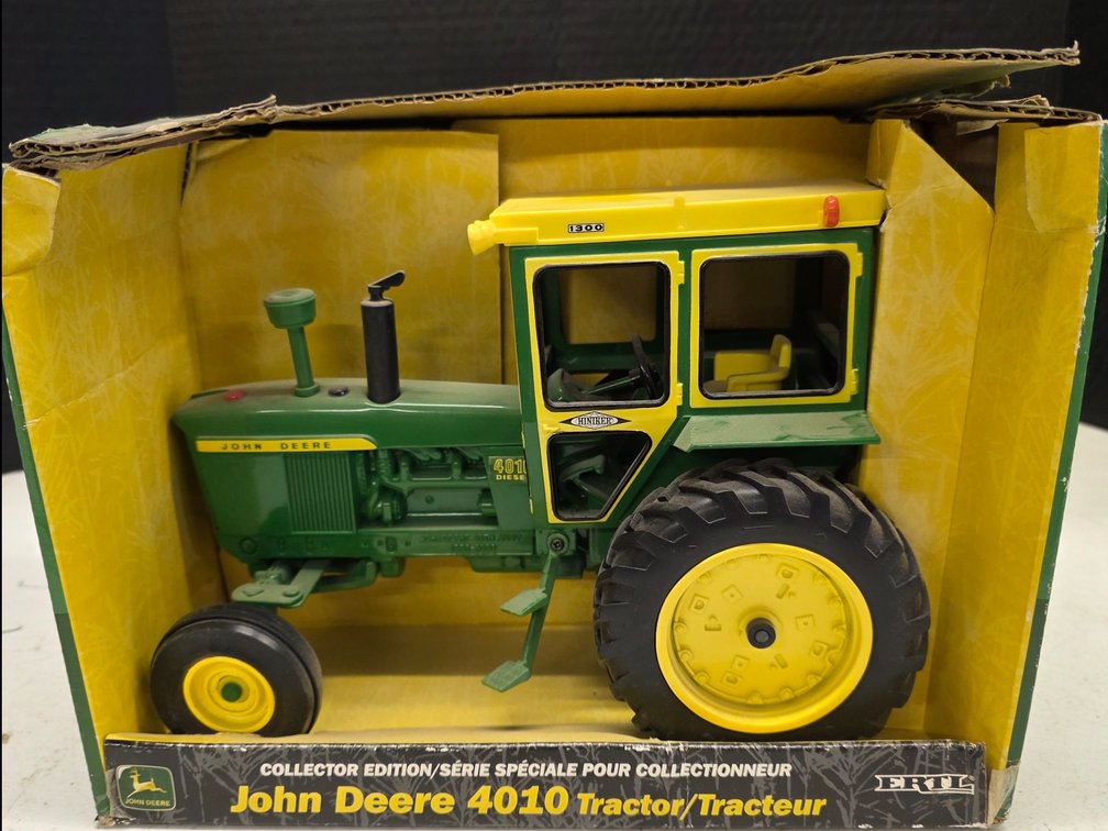 John Deere 4010 Tractor