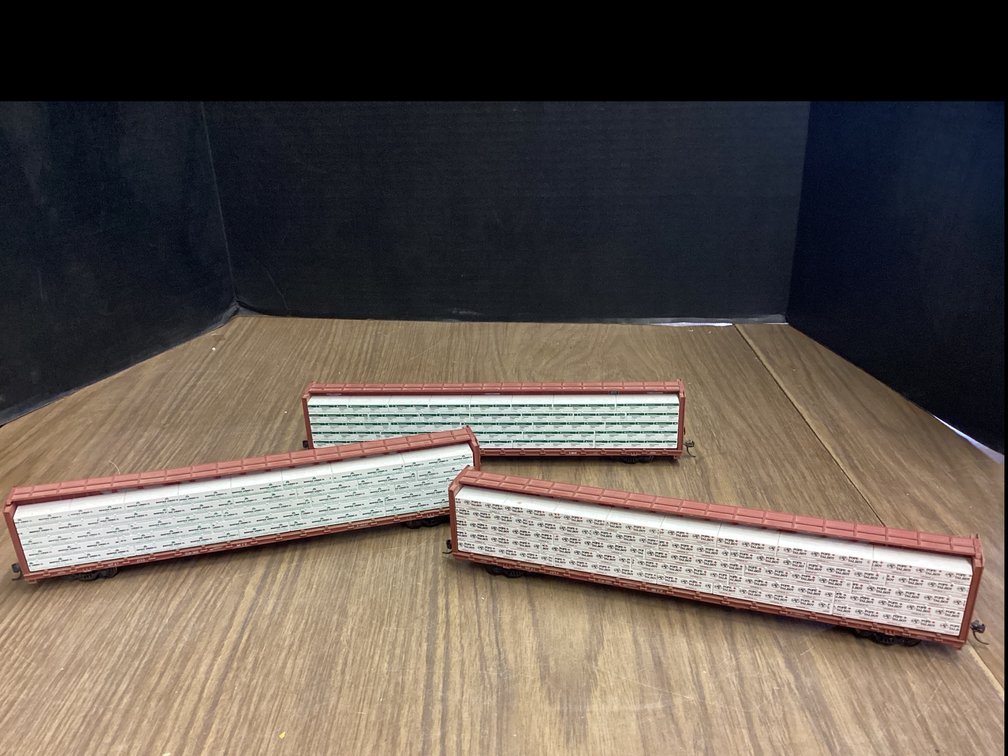 CP RailKing Flat Car With Stacked Wrapped Lumber