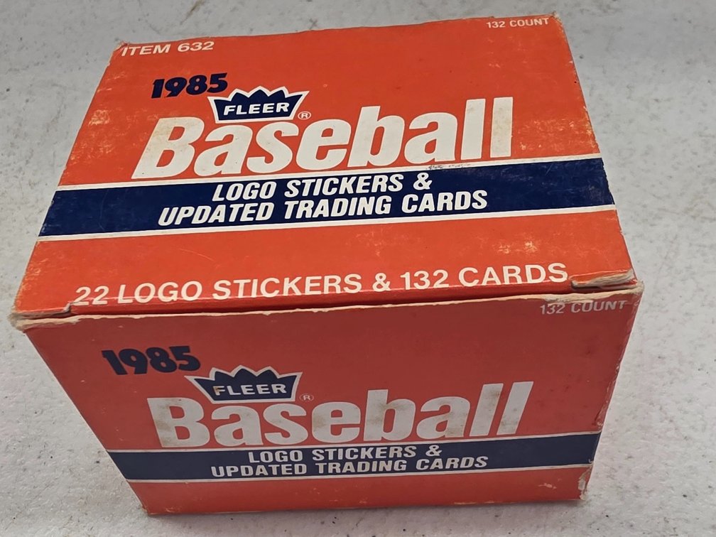 1985 Fleer 132 Baseball Cards and Logo Stickers