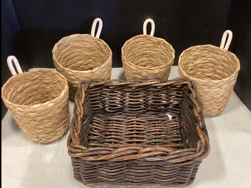 Wicker Baskets and Canvas Storage Bag