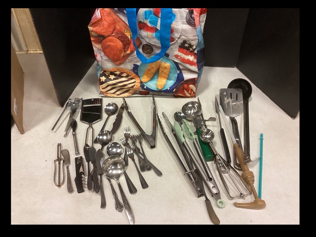 Assorted Kitchen Utensils