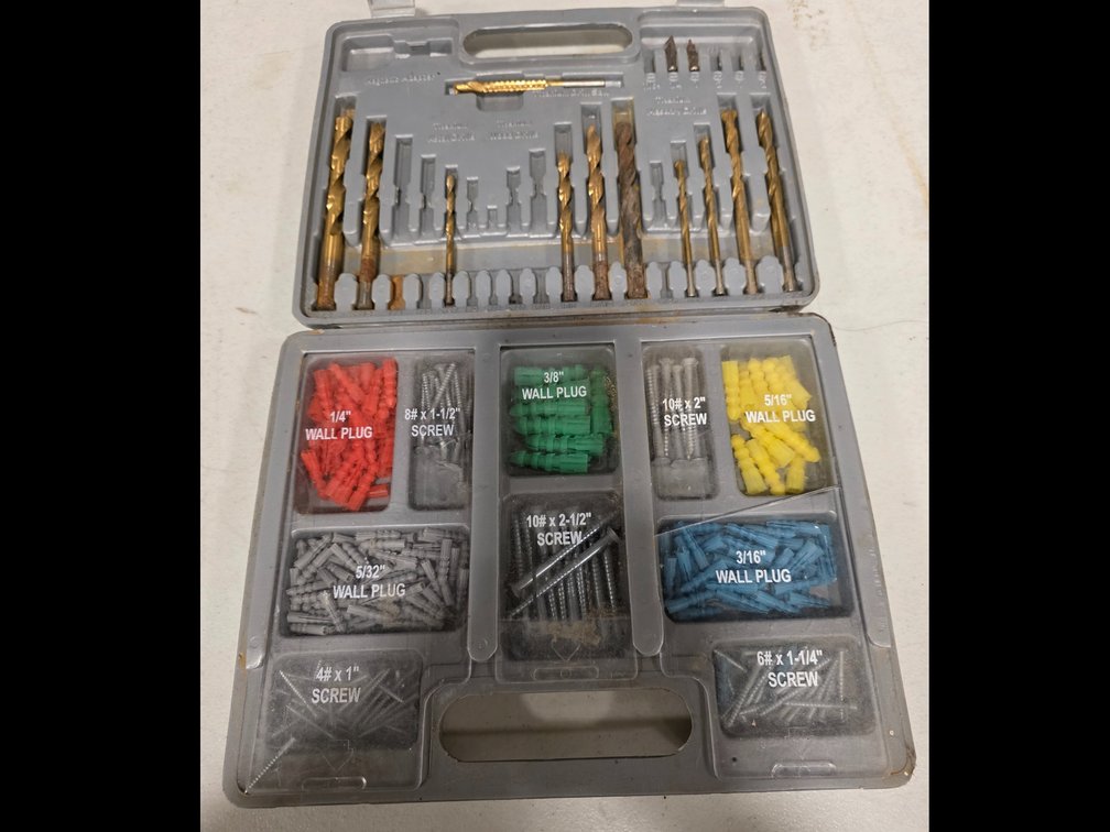 Drill Bits and Wall Plugs
