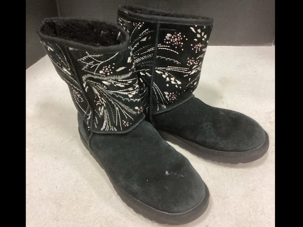 Black UGG Lined Boots - Size 9