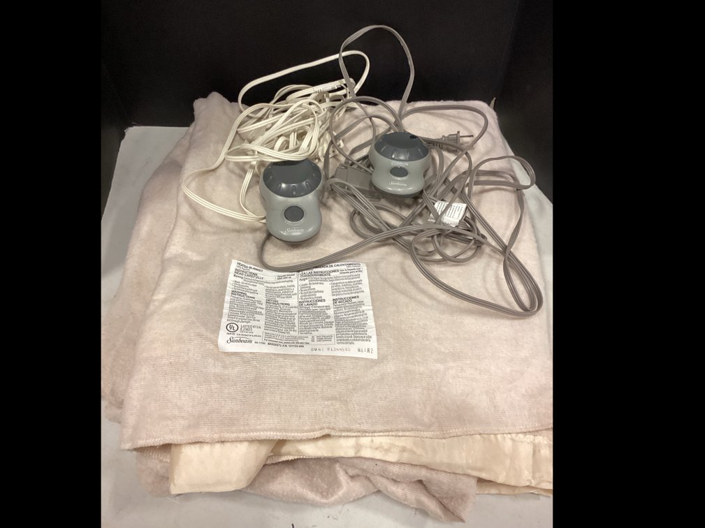 Sunbeam Full Size Electric Blanket with Controllers.