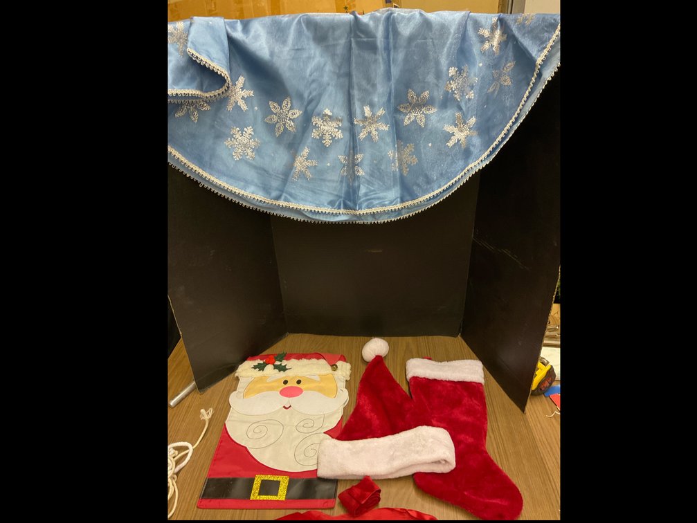 Christmas Decor & Santa Night Wear