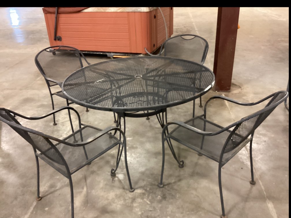 Metal Patio Table & Chairs