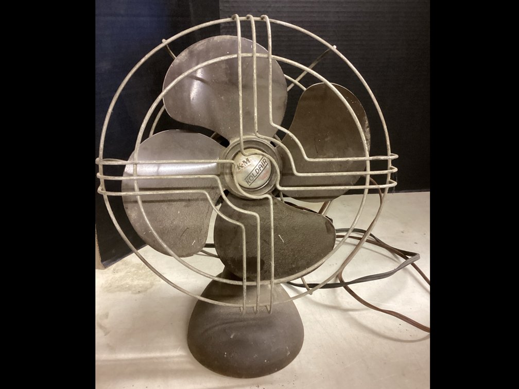 KM Koldair Table Top Oscillating Fan