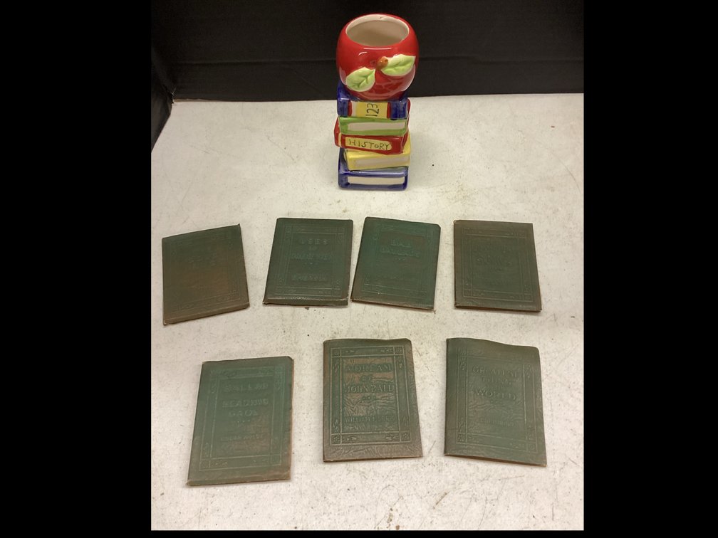 Little Leather Library Corp ( 7 Books) & Vase/ Pencil Holder
