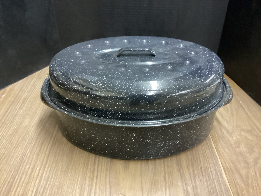 Enamel Roaster