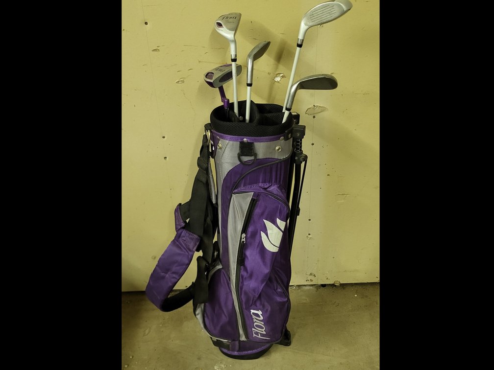 Flora Golf Club Bag & Clubs