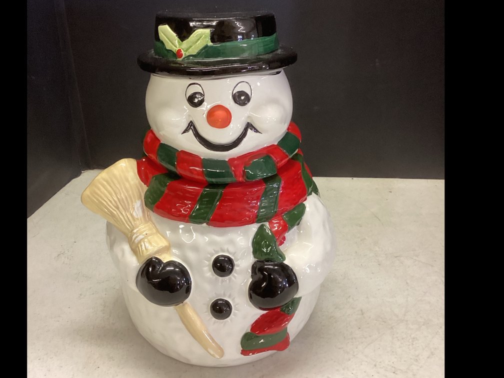 Ceramic Snowman CookieJar