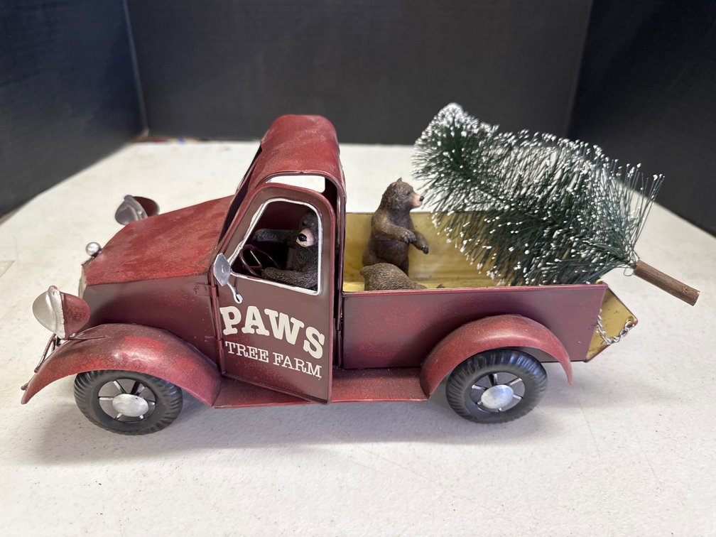 Home Decor Tin Truck W/ Bear Figurines